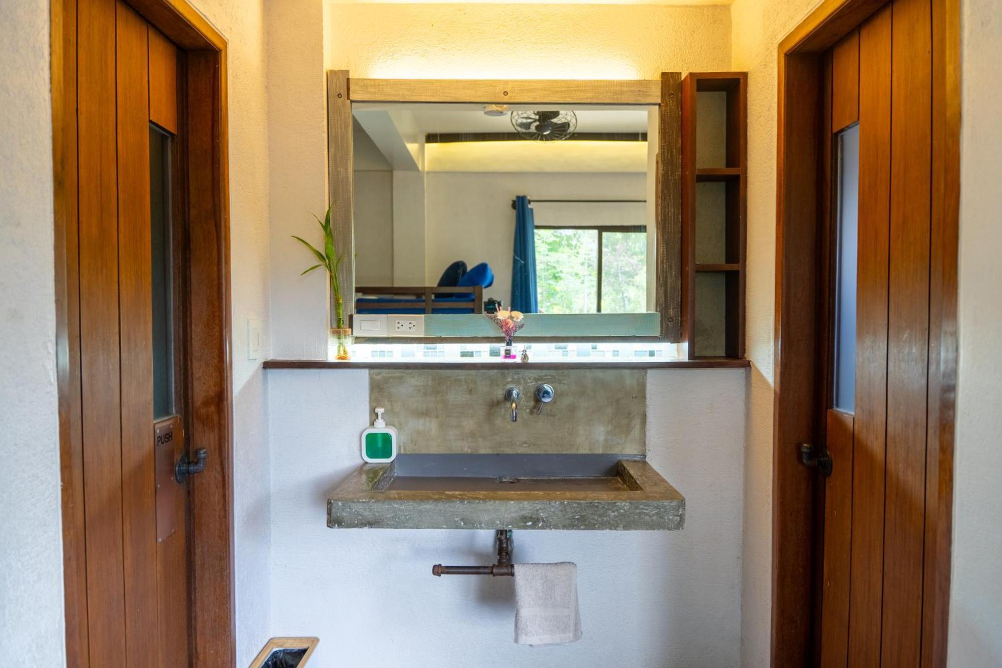 Hotel Island Lyfe Adventures El Nido Exterior foto